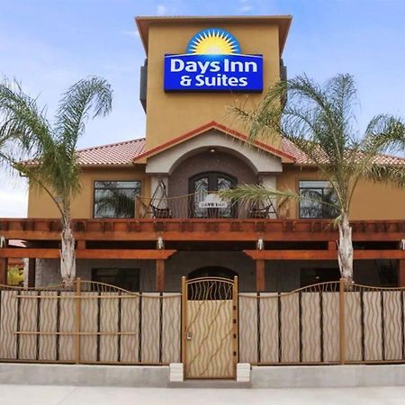 Days Inn & Suites By Wyndham Houston North-Spring Westfield Экстерьер фото