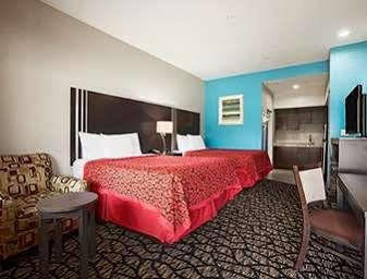 Days Inn & Suites By Wyndham Houston North-Spring Westfield Экстерьер фото